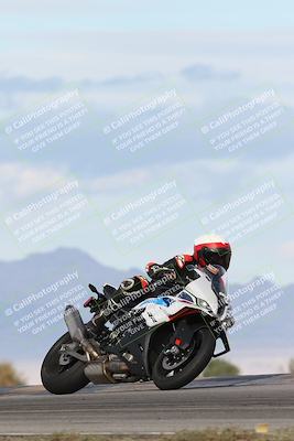 media/Nov-16-2025-Race Pace (Sun) [[8c5fa54630]]/Non Verified Riders (1st 20 Minutes)/7-Turn 9 Entry (210pm)/